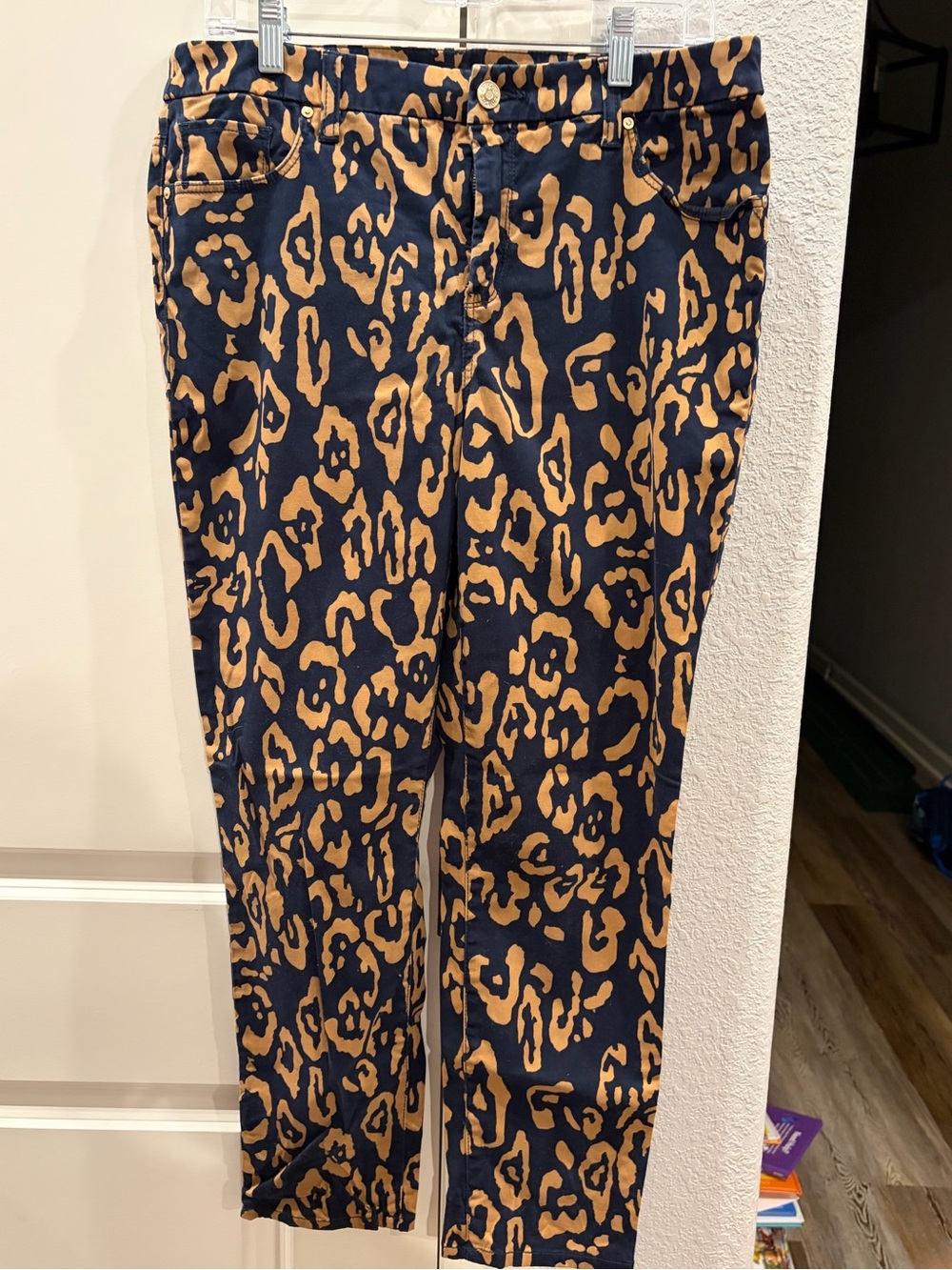 Chico's Navy and Tan Leopard Print Cropped Pants